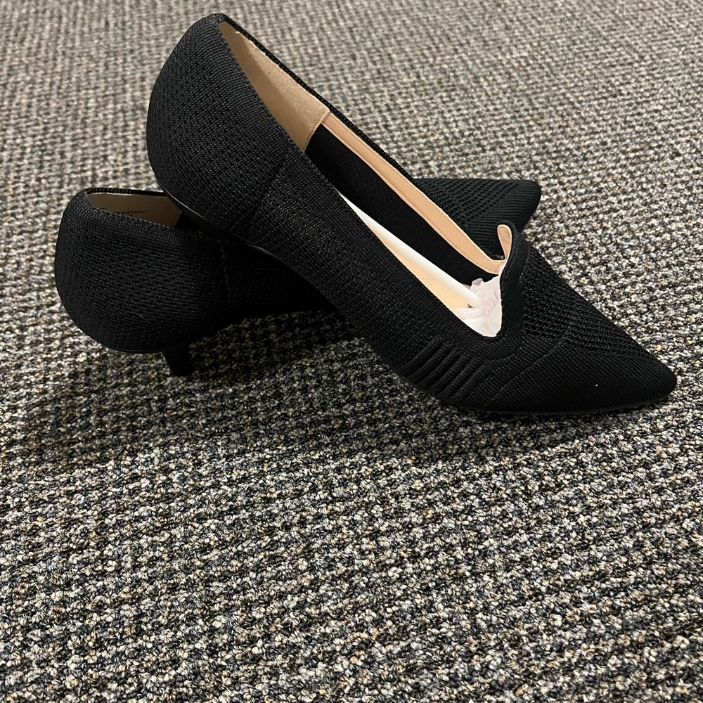 Adrienne Vittadini Black Textured Heels - Picture 4 of 8